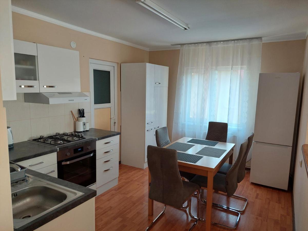 Appartement Casa Mario à Oradea Extérieur photo