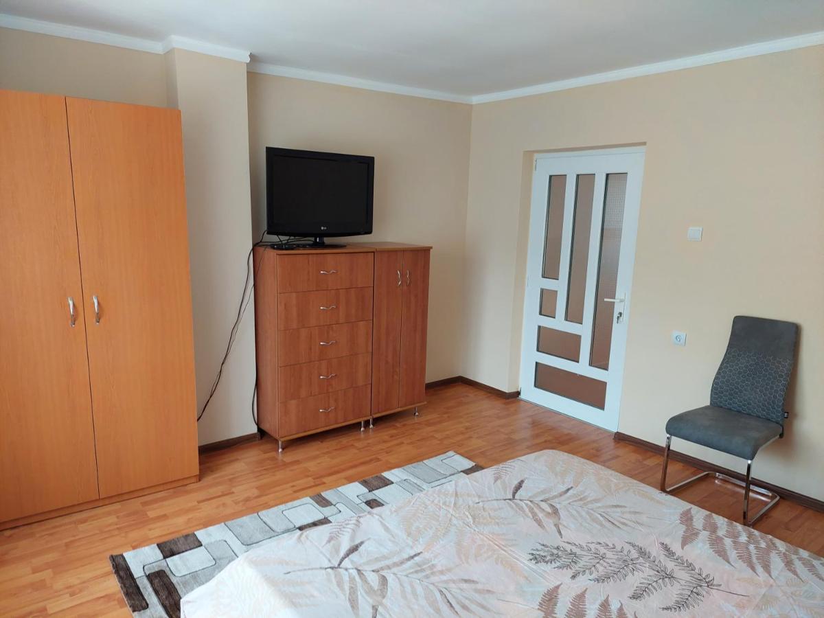 Appartement Casa Mario à Oradea Extérieur photo